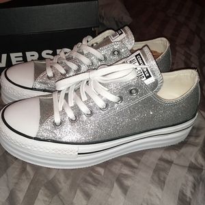 Converse Platform Chuck's Sz 9